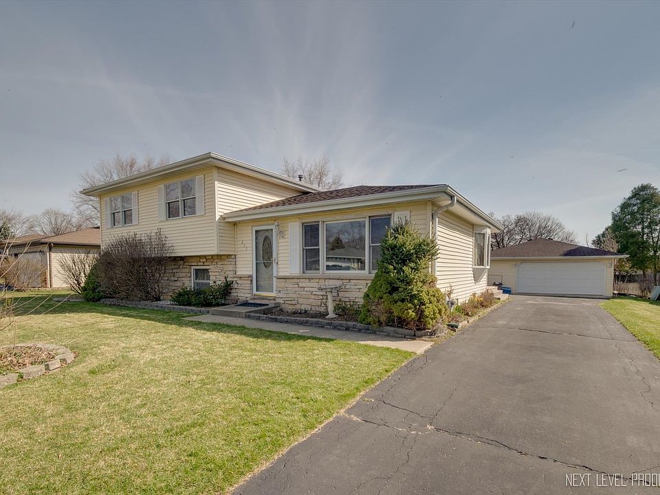 1st image of 615 Renee Dr