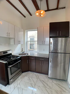 Rented by Cargon Realty | media 2