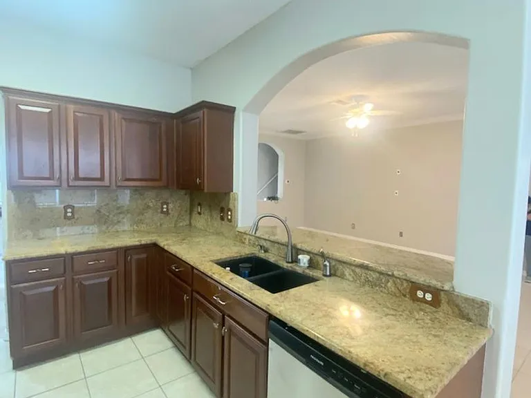 10206 Beneva Dr — Photo 22