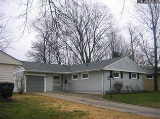 6323 Springwood Rd, Parma Heights, OH 44130