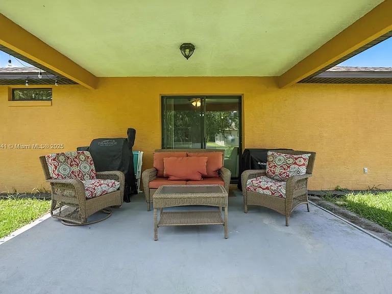 20 Bennett Ln — Photo 8