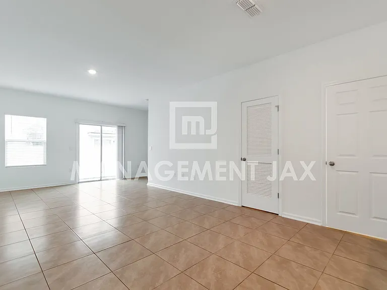 4015 Haymon Ave — Photo 5