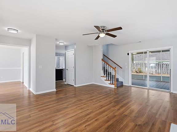 5th image of 22 Avocet Way