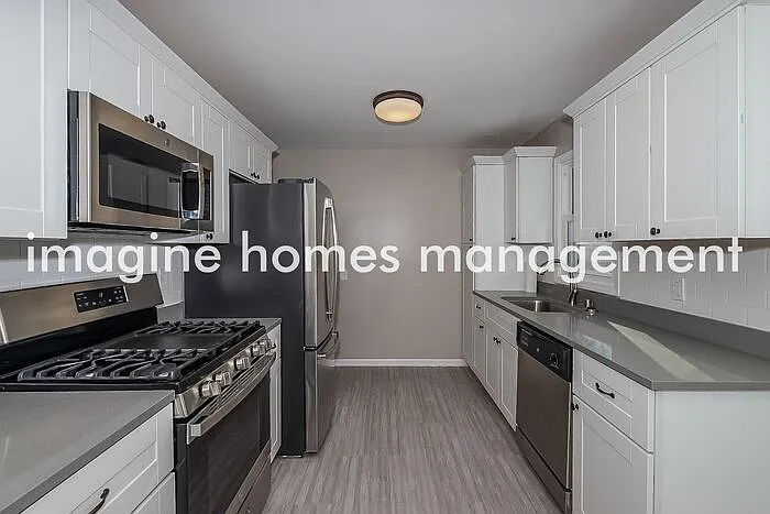 2 bed, 1.0 bath, 1378 sqft, $2,450 — Photo 4
