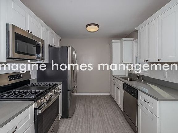 4th image of 3136 Louisiana Ave S