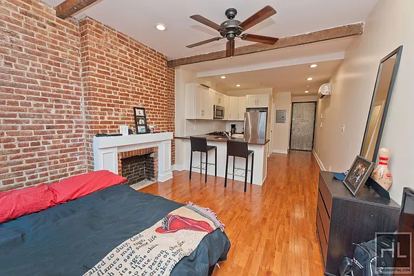 Rented by Highline Residential | media 2