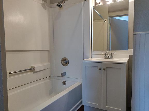5th image of 805 South St APT 3-805SS