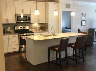 13740 Endeavour Dr APT 303, Herndon, VA 20171