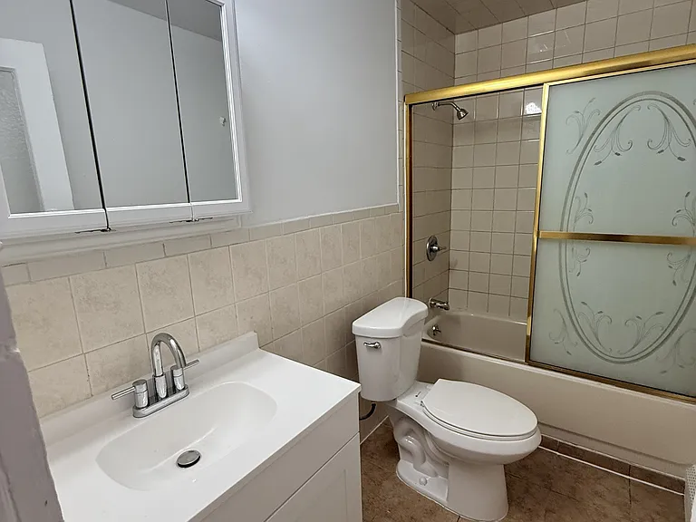 113 Grand St #2 — Photo 8
