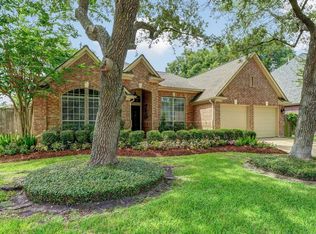 6707 Springcrest Dr, Sugar Land, TX 77479