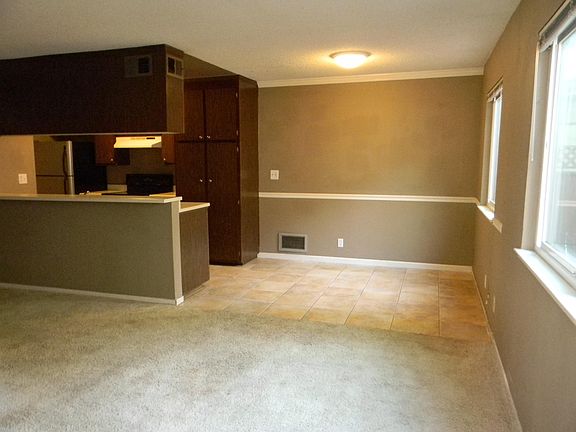 3rd image of 788 Warring Dr APT 3