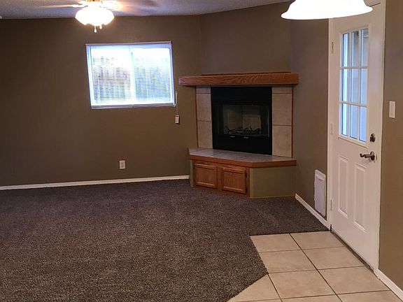 3rd image of 1412 Pennsylvania St NE APT 2