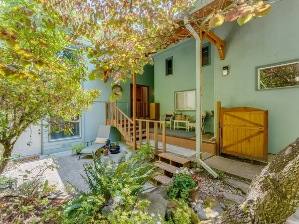 726 SE Villard St, McMinnville, OR 97128