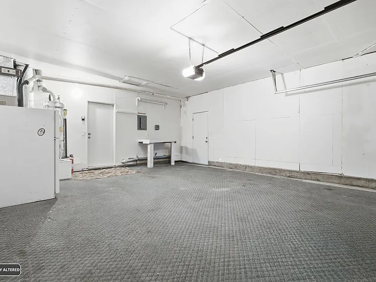 800 Locust Dr — Photo 48