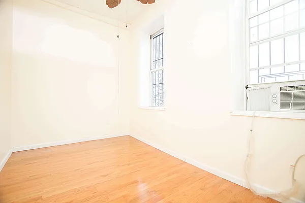 Rented by Nooklyn NYC LLC | media 1