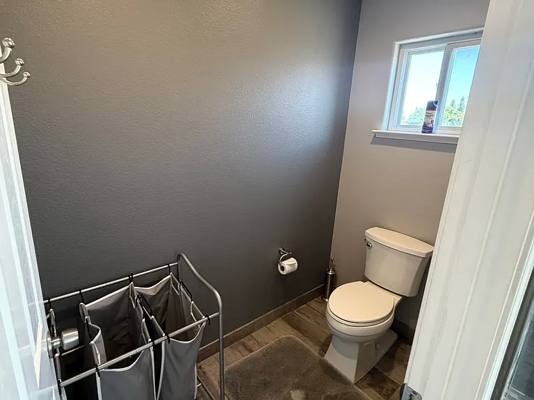 798 Century Ln — Photo 32