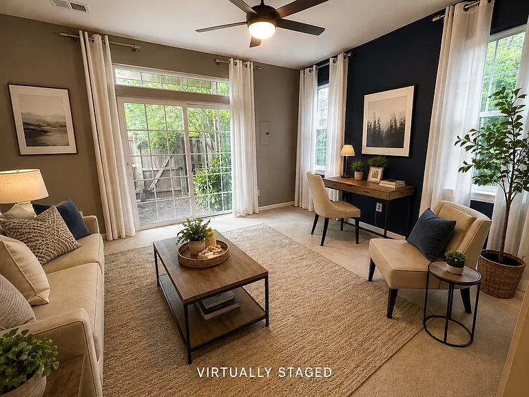 8195 Falls Grove Dr — Photo 3