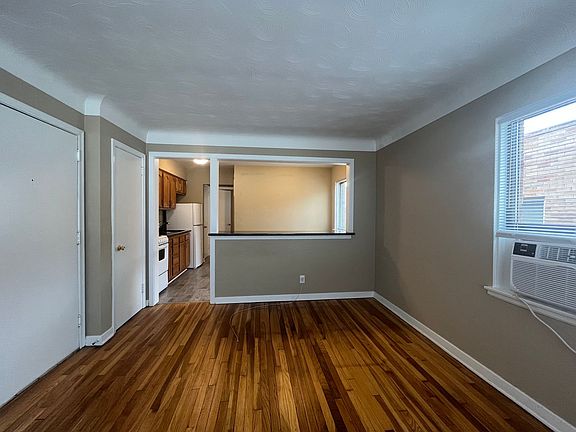 5th image of 638-642 Snelling Ave S #638-5