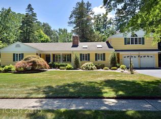 40 E Orchard St, Allendale, NJ 07401