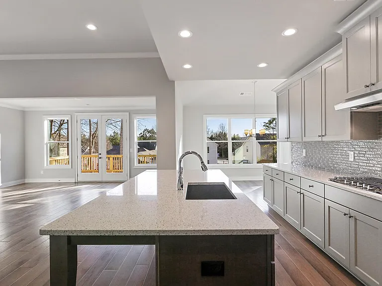 106 Oakdale Woods Ln — Photo 14
