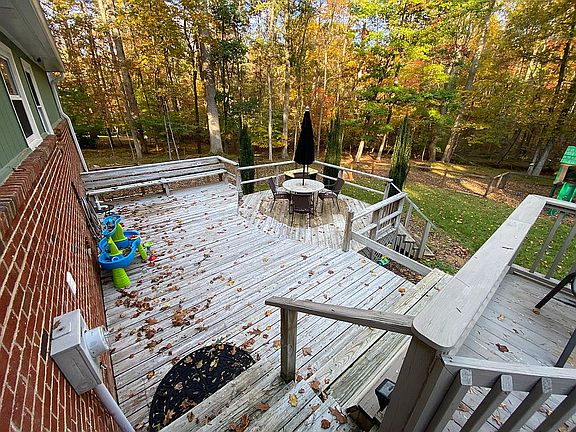 2nd image of 7614 Fawn Brook Dr