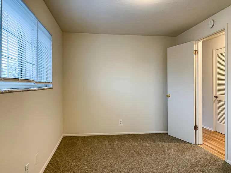 1800-1802 1804 Cooper Foster #R — Photo 21