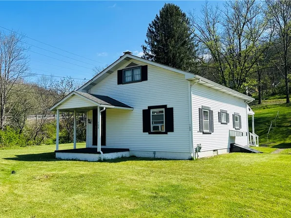 708 Lardintown Rd, Tarentum, PA 15084