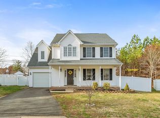 11879 Poland Ct, Remington, VA 22734