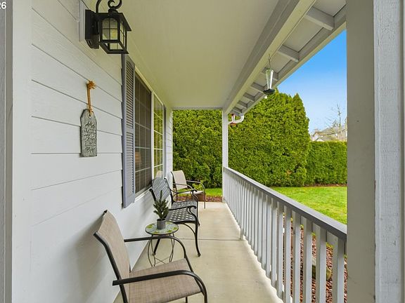 4th image of 3307 NE 166th Ave