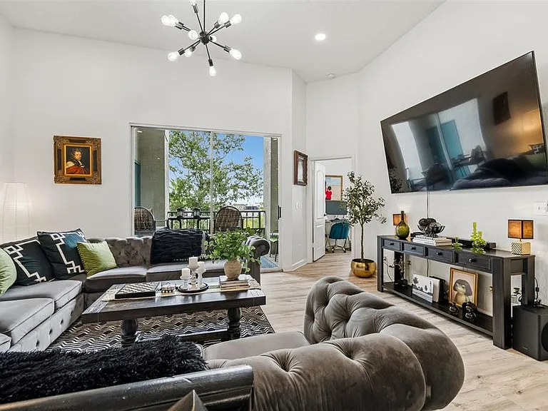 728 Coral Reef Dr #728 — Photo 6