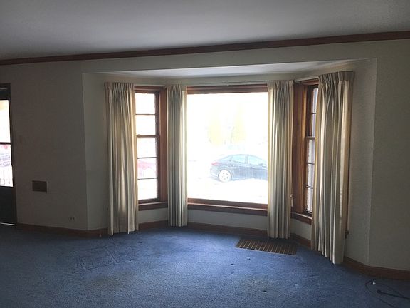 2nd image of 6122 S Kildare Ave
