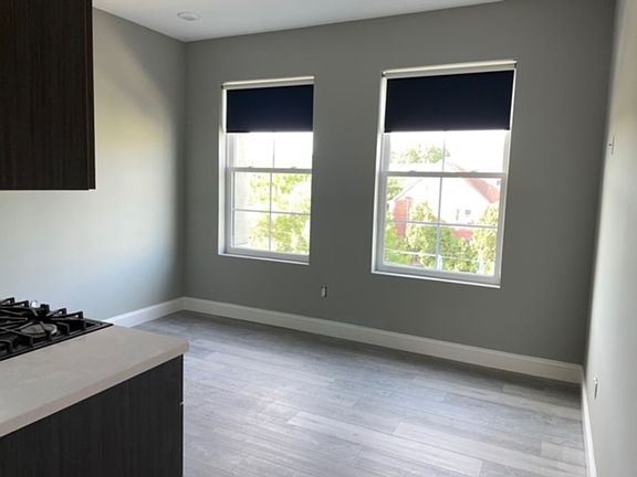 3rd image of 100 Shirley Ave APT 204