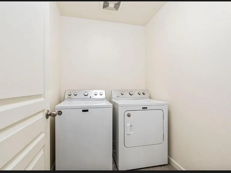 6135 E Bishop Ln — Photo 27