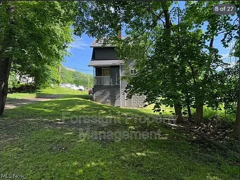 692 W Thornton St — Photo 23