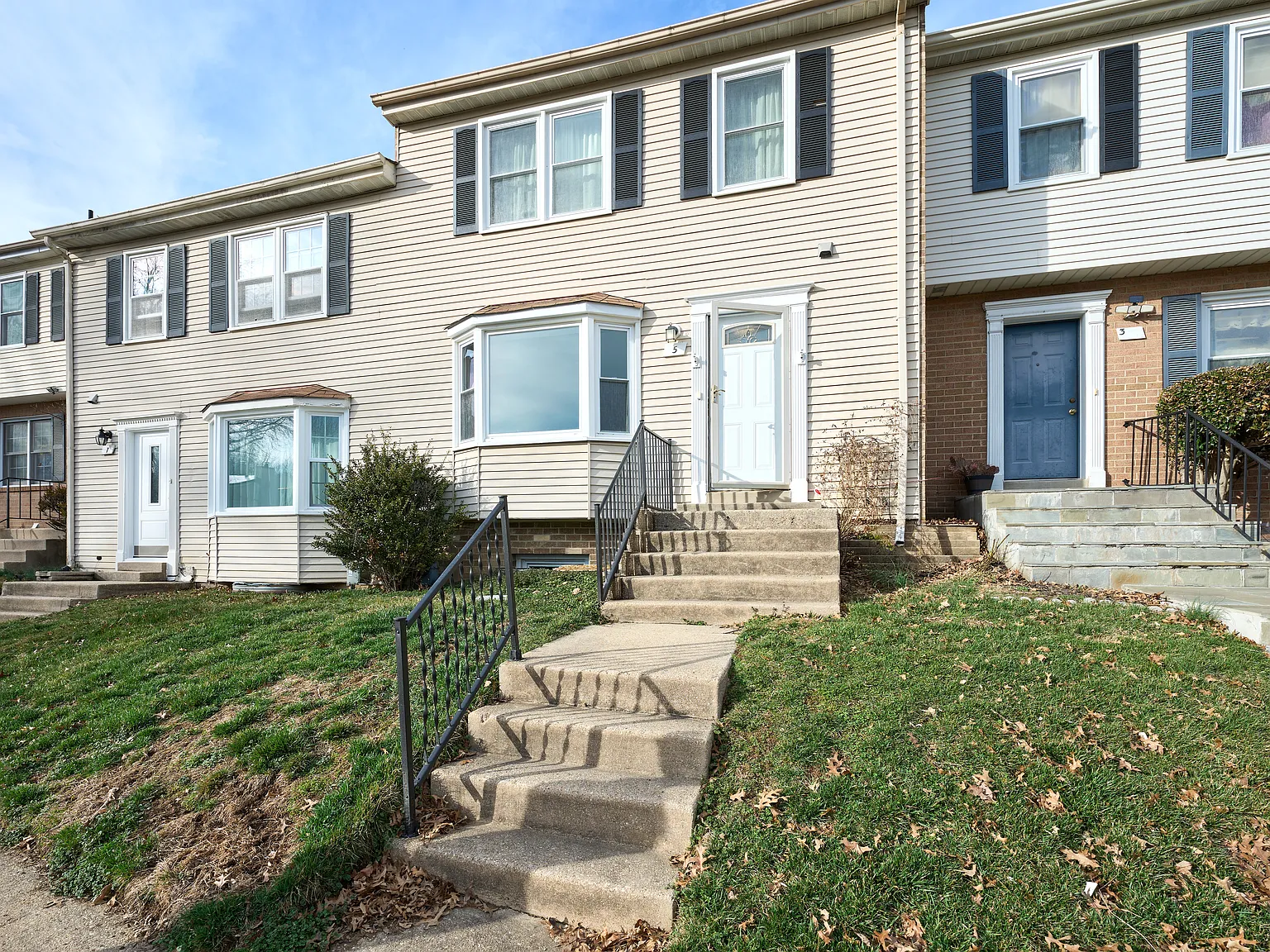 3 bed, 1554 sqft, $2,650 — Photo 3