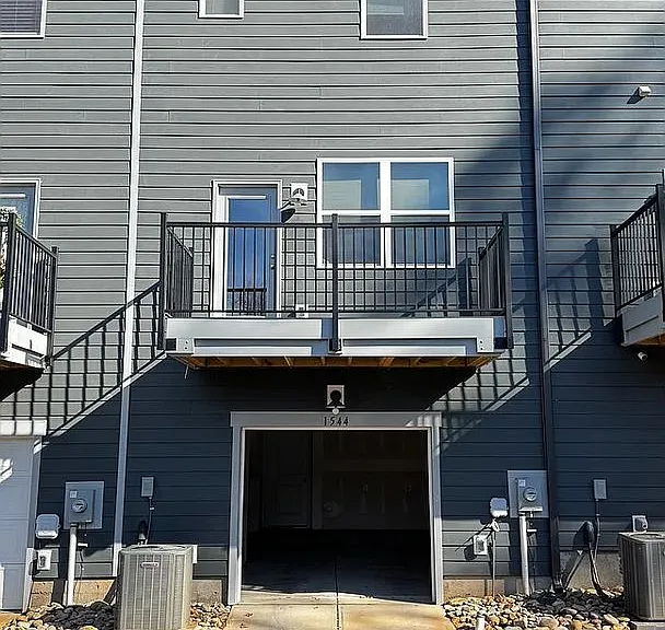 1544 Levy Way — Photo 2