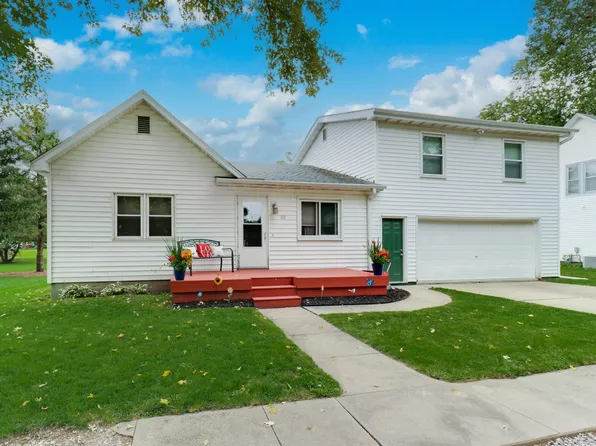 108 S Jefferson St, Ellsworth, IL 61737
