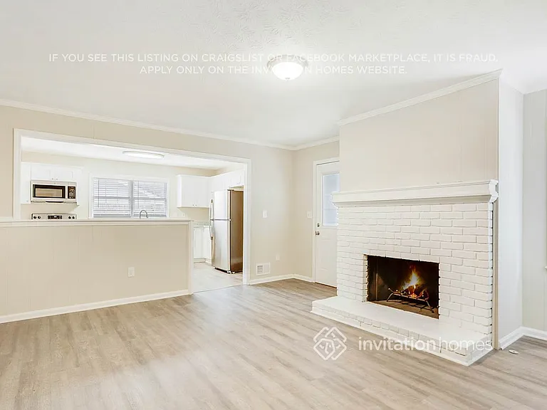 5670 Orly Ter — Photo 4