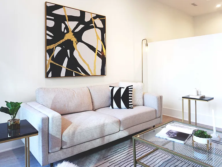 Luxe Suites Chicago Luxury Apartments — Photo 69
