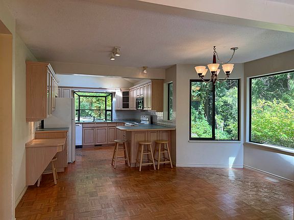 3rd image of 4665 Sinclair Bay Rd