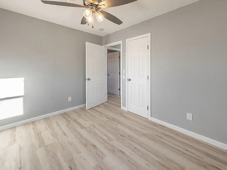 5409 Avenue D — Photo 13