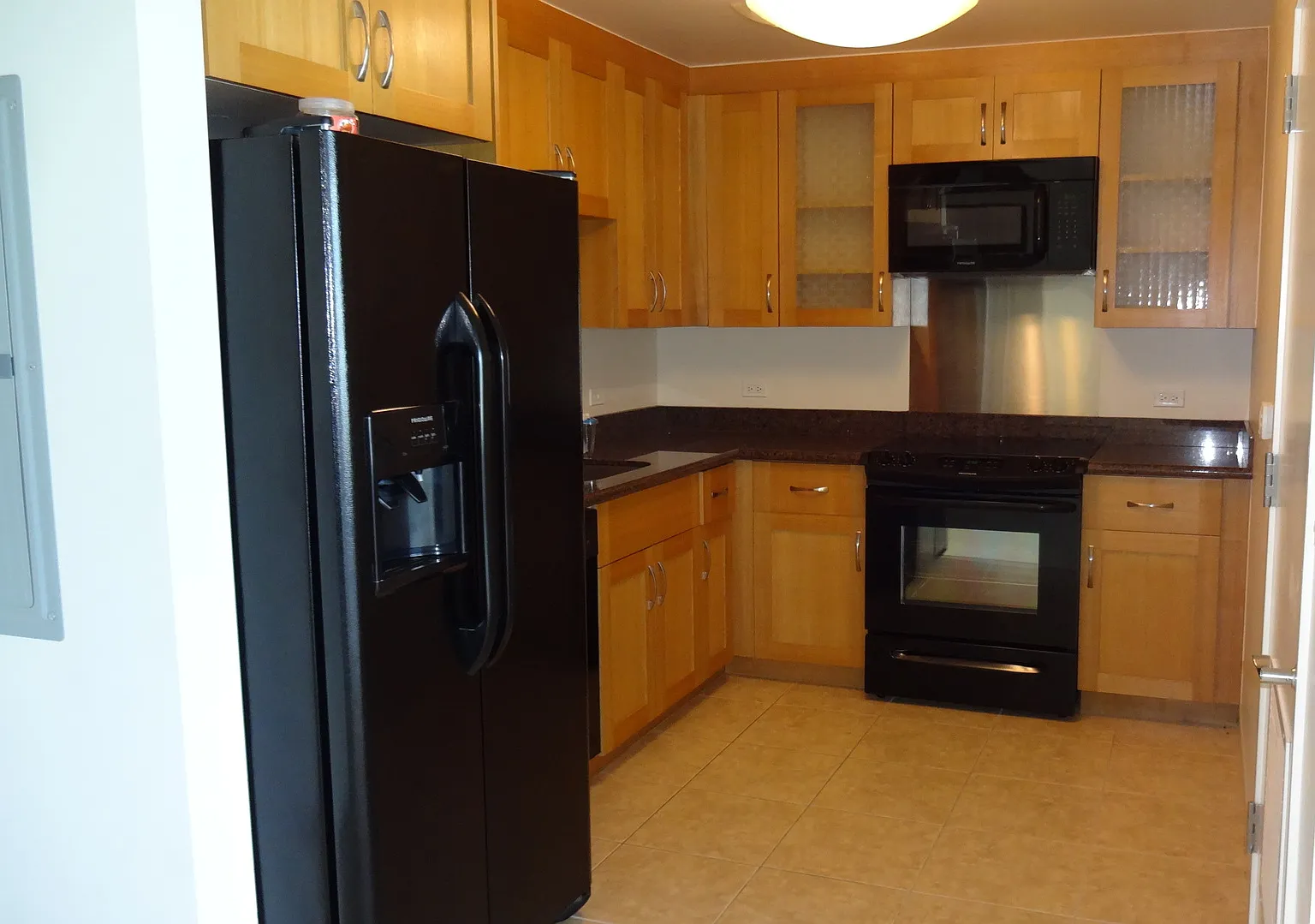 $3,700, 1009 Kapiolani Blvd, Pacifica 21st Flr, 2-Bedroom, 2-Bath, 1-Parking — Photo 1