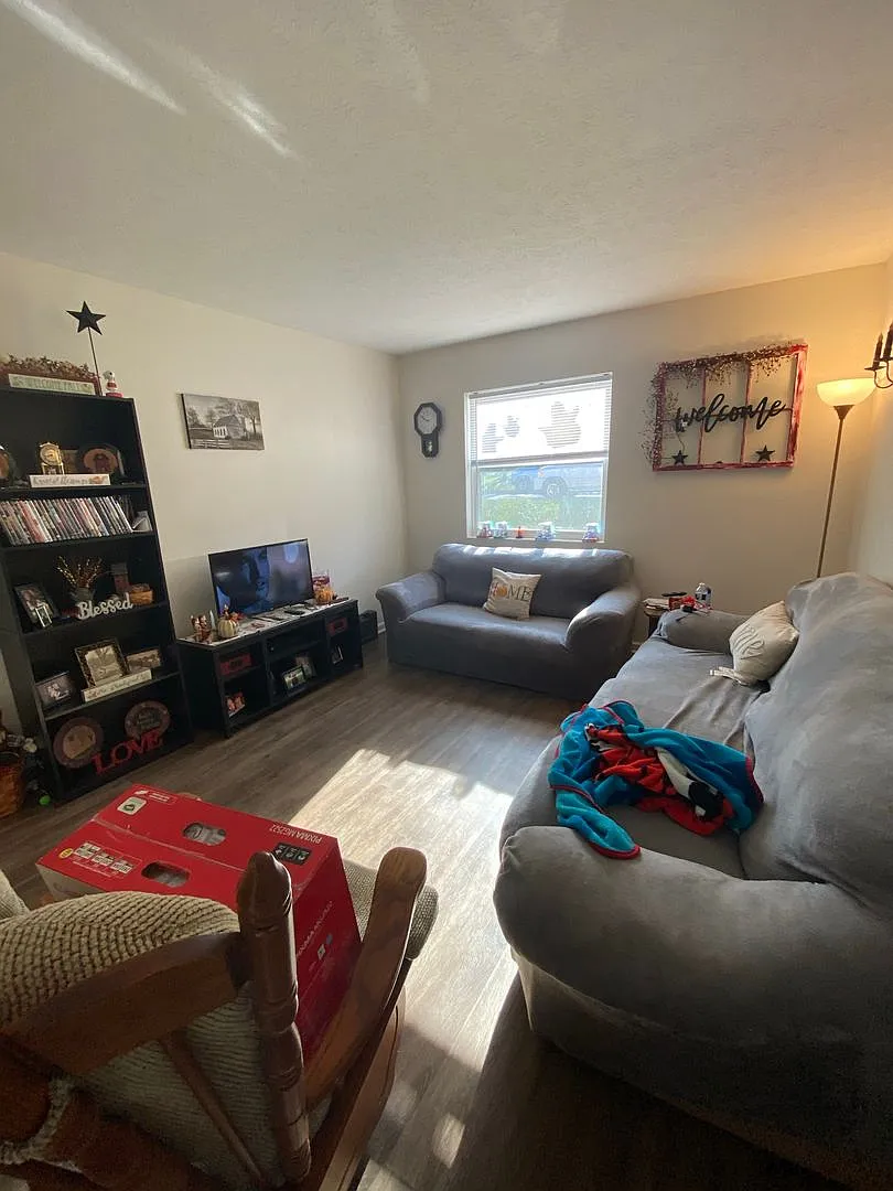Albemarle Ave Apartments — Photo 1
