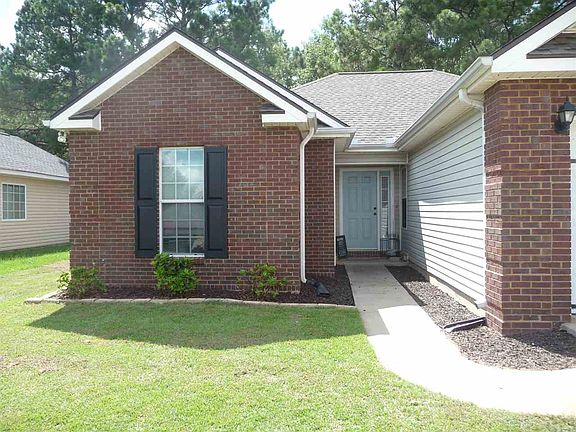 3rd image of 136 Sunnymeade Dr