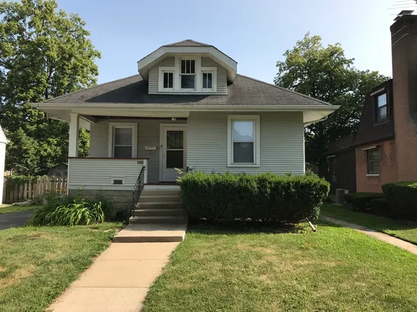 8613 Rockefeller Ave, Brookfield, IL 60513