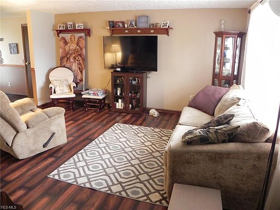 2nd image of 268 Trumbull Dr