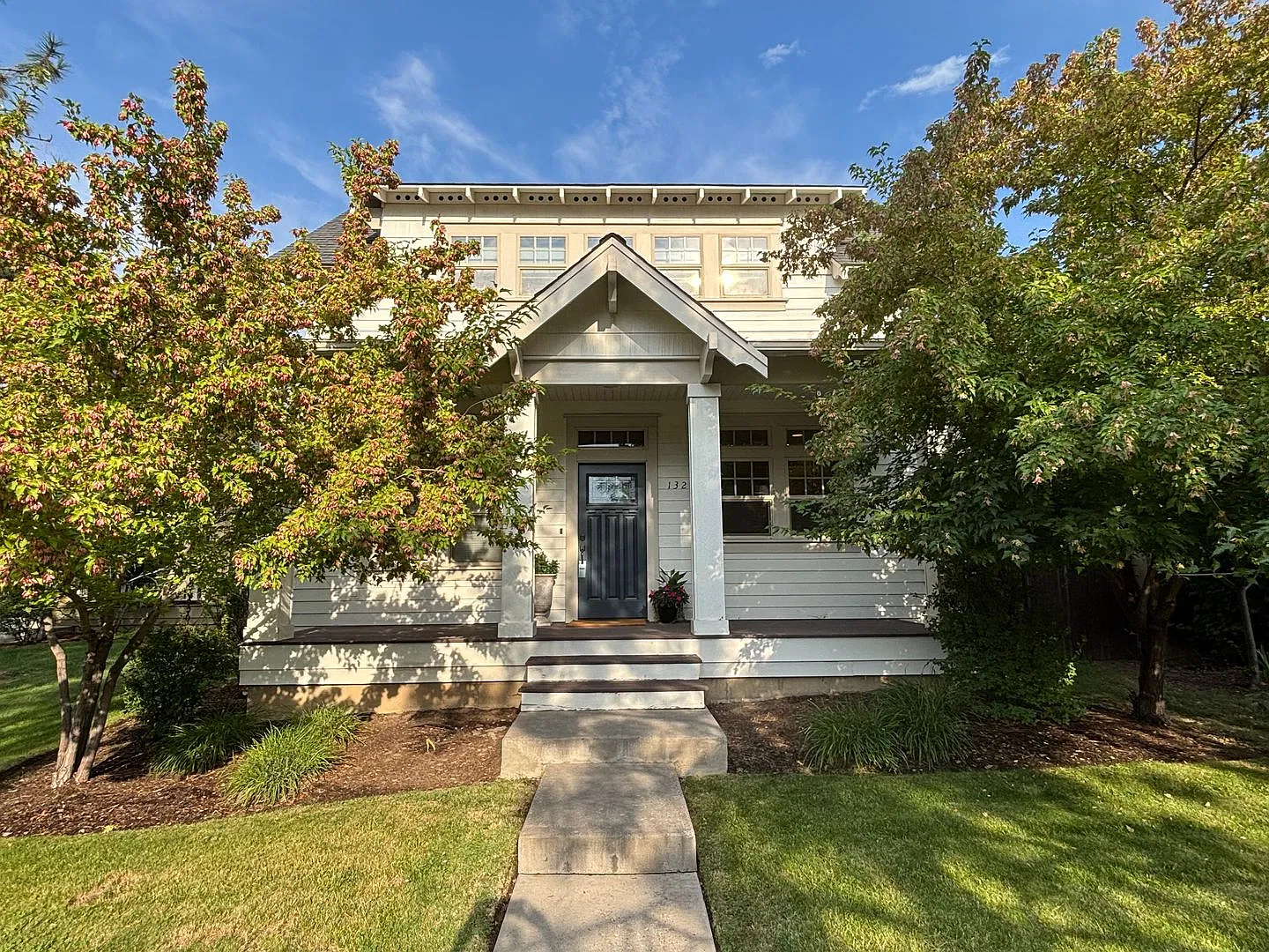 1322 NW Mt. Washington Dr — Photo 1