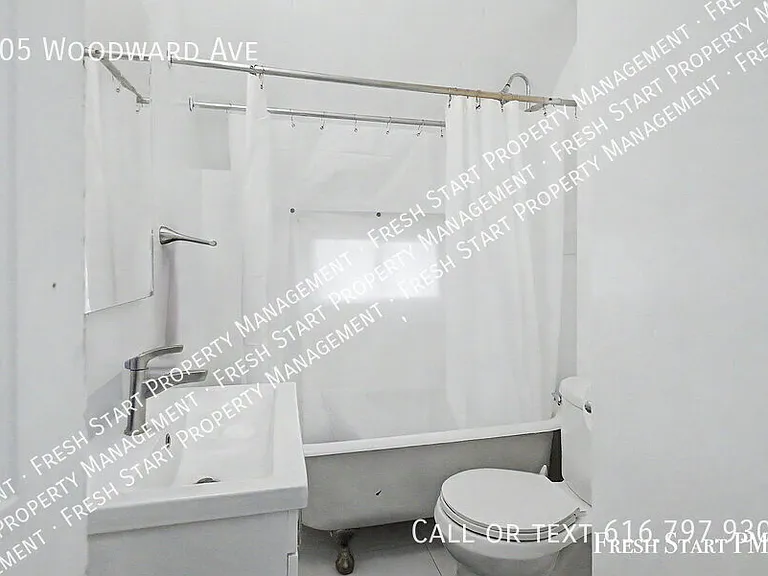 505 Woodward Ave — Photo 35