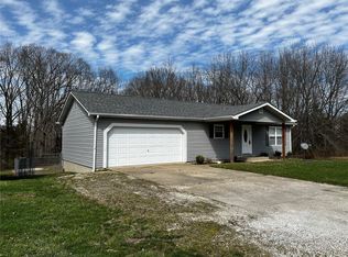 13595 Sparrow Ln, Wright City, MO 63390