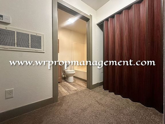 3rd image of 1010 Ostrich Ln #8